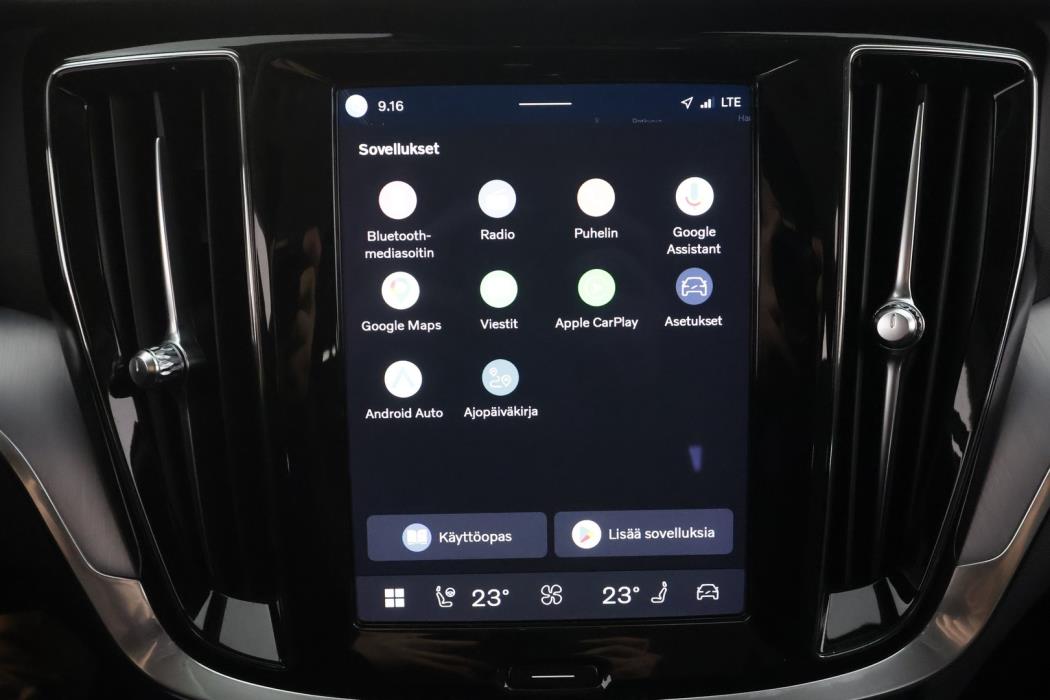 VOLVO V60 2023
