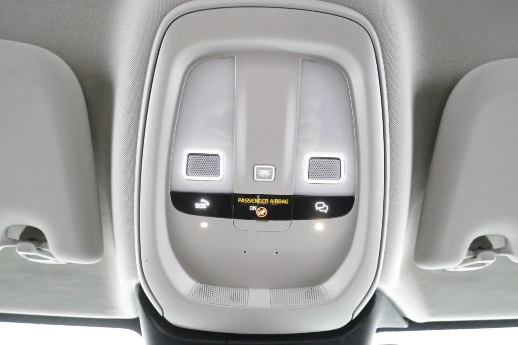 VOLVO V60 2023