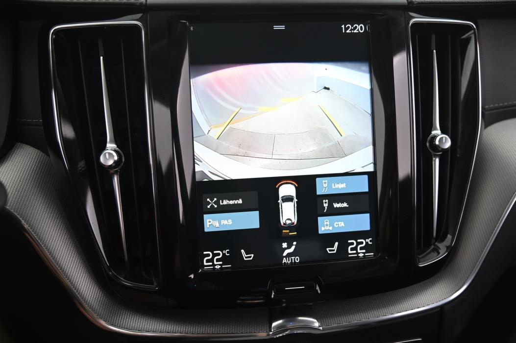 VOLVO XC60 2018