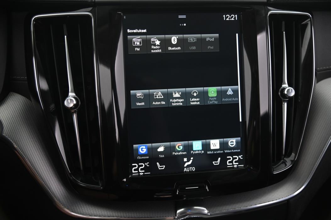 VOLVO XC60 2018