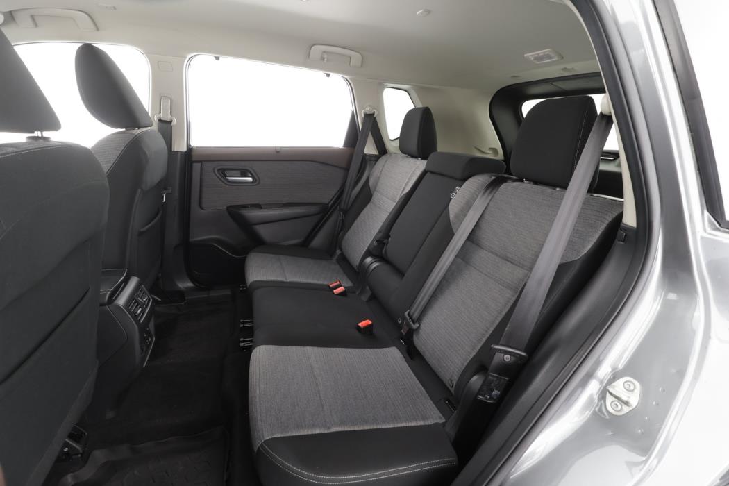 NISSAN X-Trail 2024