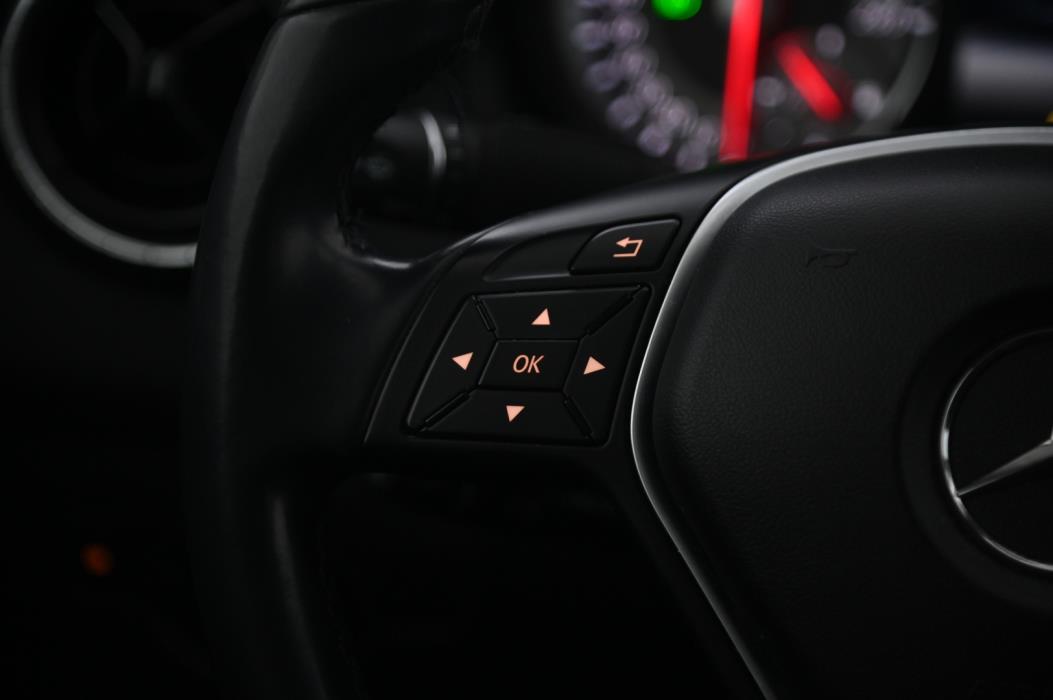 MERCEDES-BENZ CLA 2015