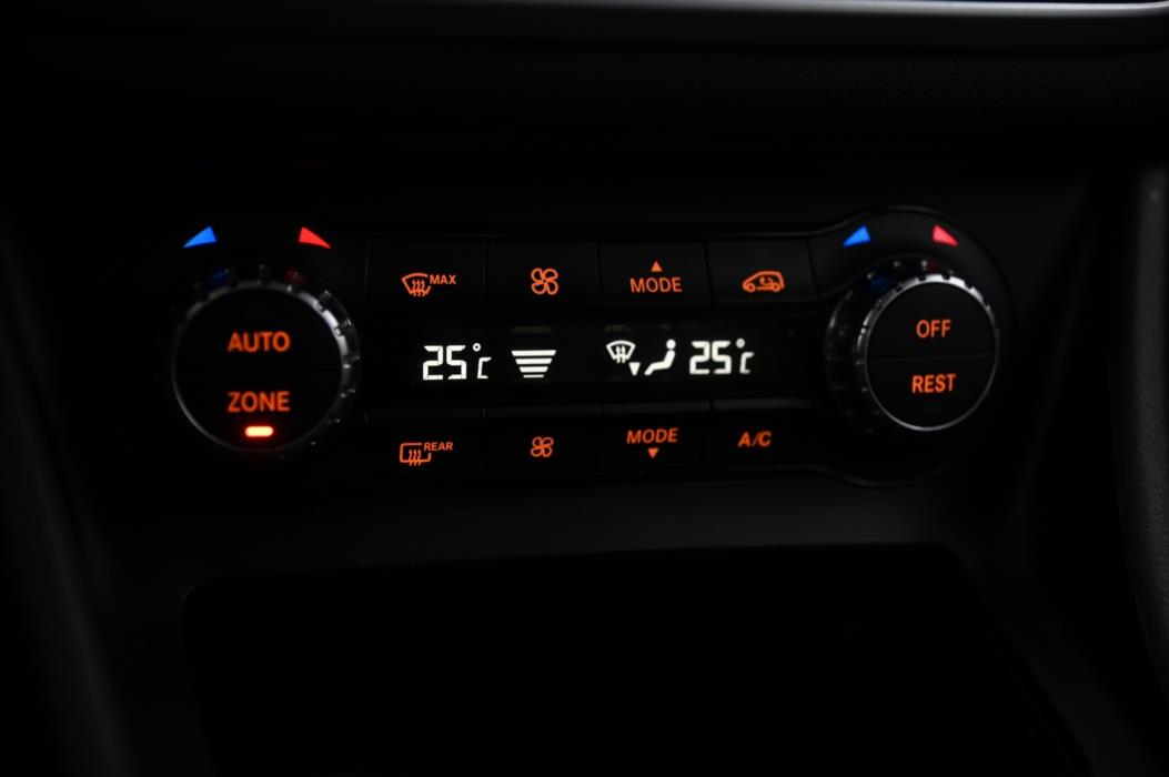 MERCEDES-BENZ CLA 2015