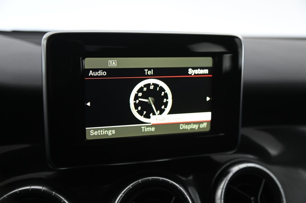 MERCEDES-BENZ CLA 2015