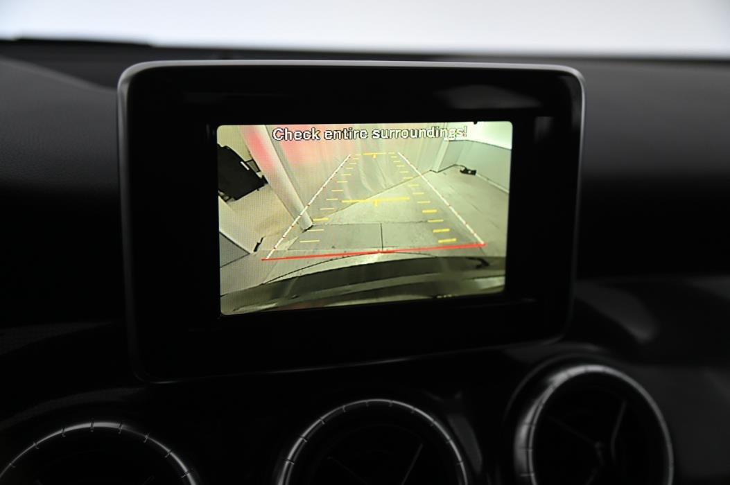 MERCEDES-BENZ CLA 2015