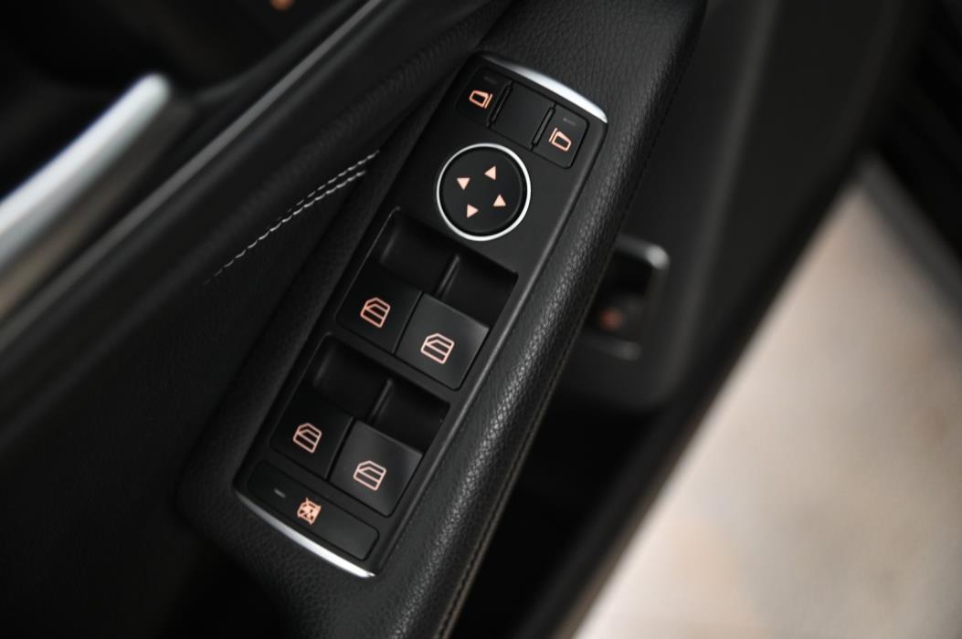 MERCEDES-BENZ CLA 2015