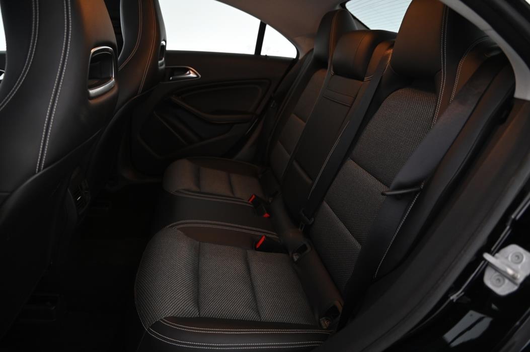 MERCEDES-BENZ CLA 2015
