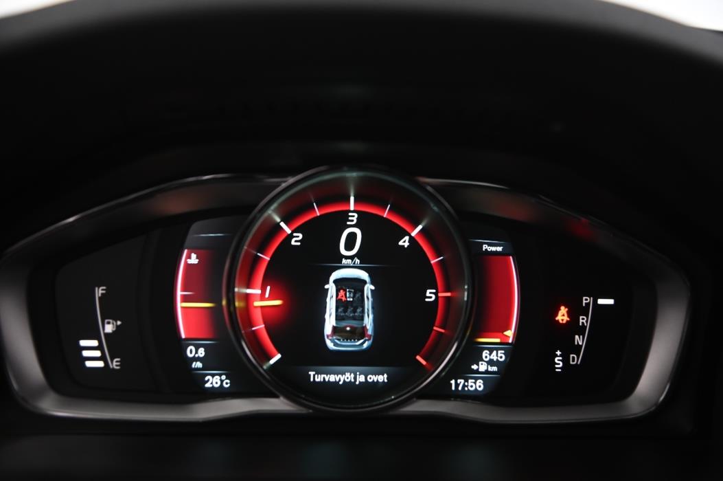 VOLVO V60 2016