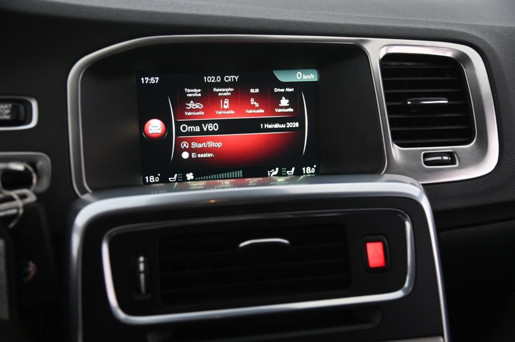 VOLVO V60 2016