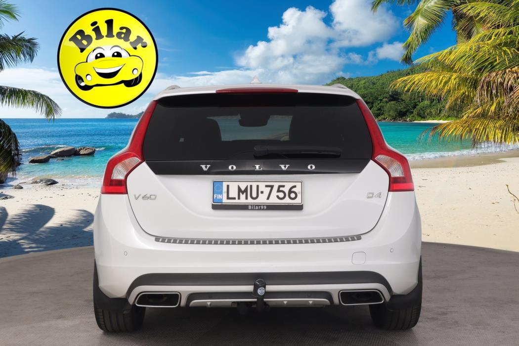 VOLVO V60 2016