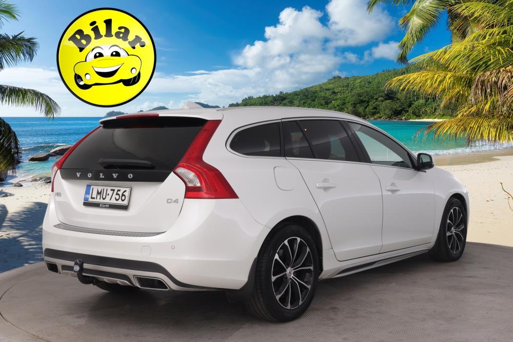 VOLVO V60 2016