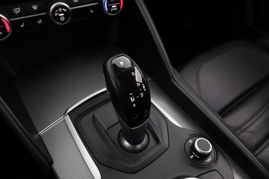 ALFA ROMEO Giulia 2018