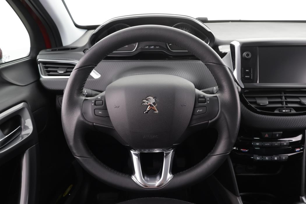 PEUGEOT 2008 2018