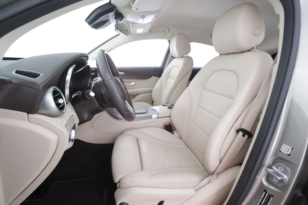 MERCEDES-BENZ GLC 2021