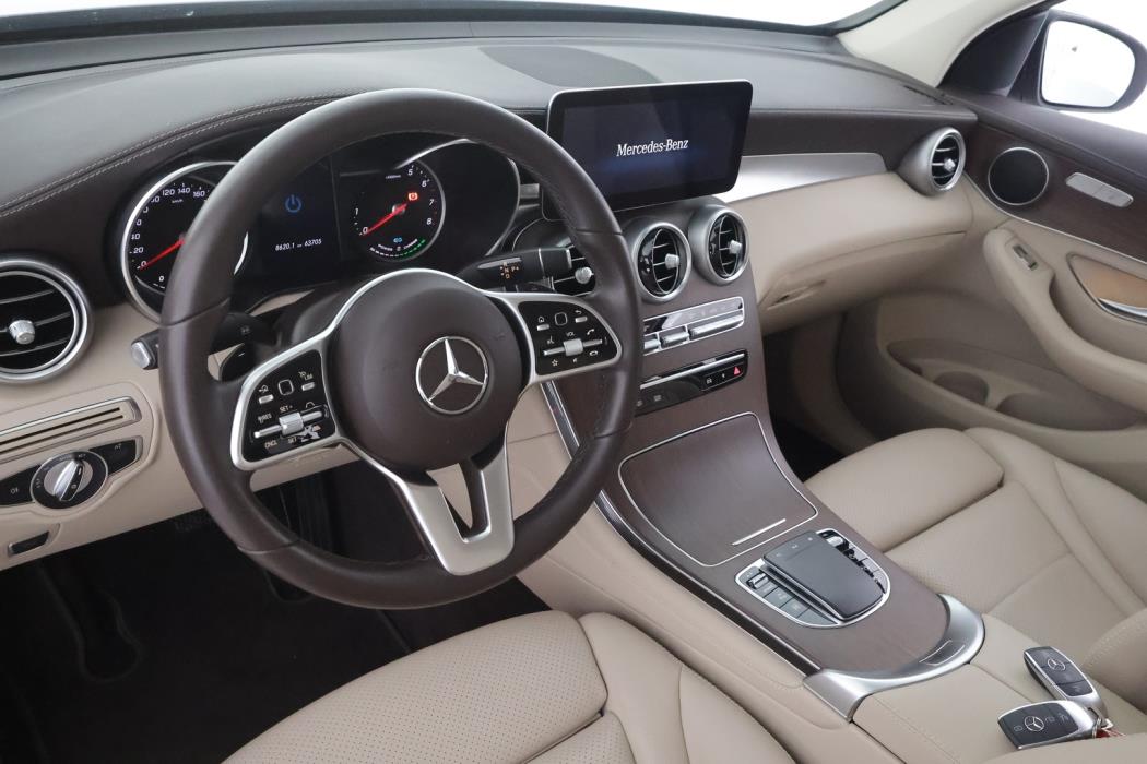 MERCEDES-BENZ GLC 2021