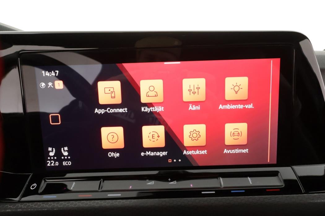 VOLKSWAGEN Golf 2023