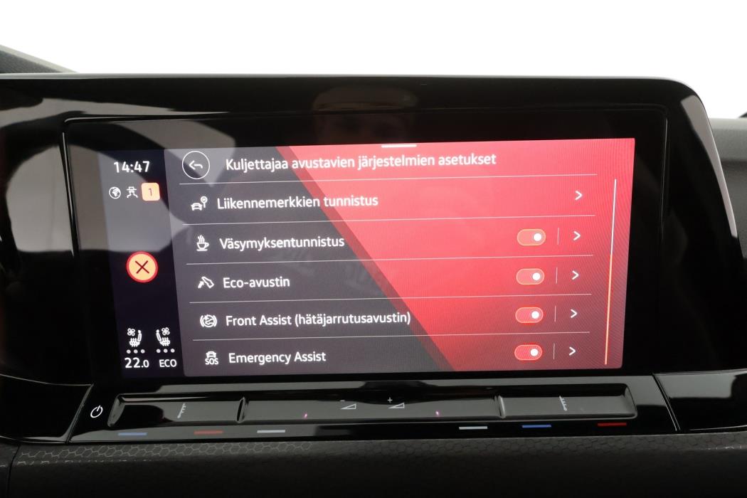 VOLKSWAGEN Golf 2023