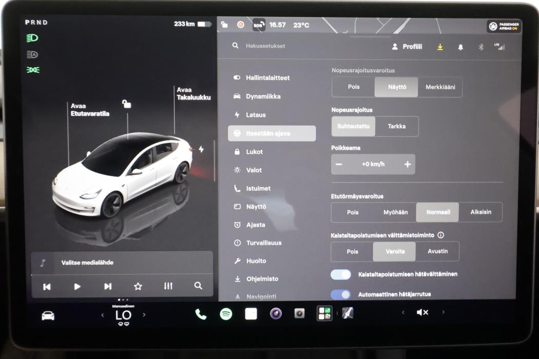 TESLA Model 3 2023