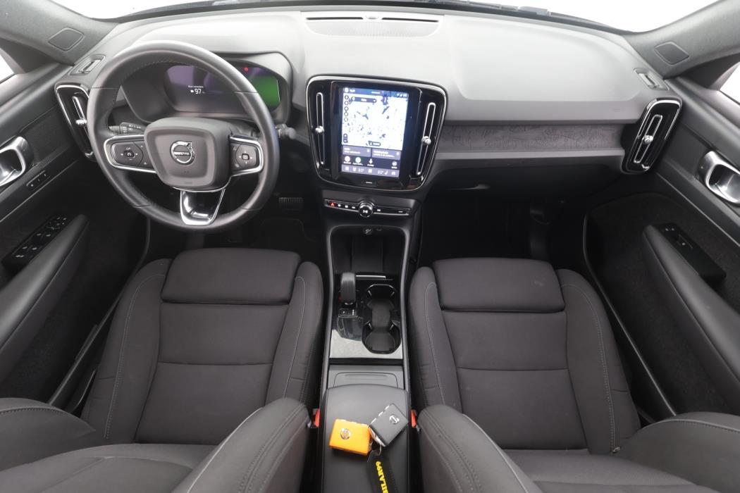 VOLVO C40 2023