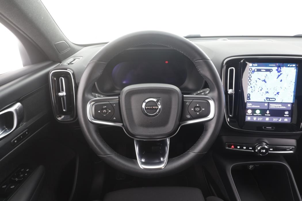 VOLVO C40 2023