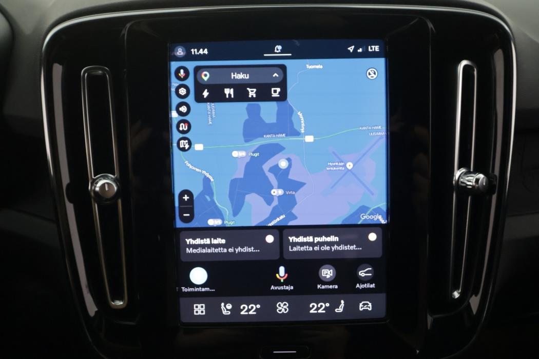 VOLVO XC40 2023
