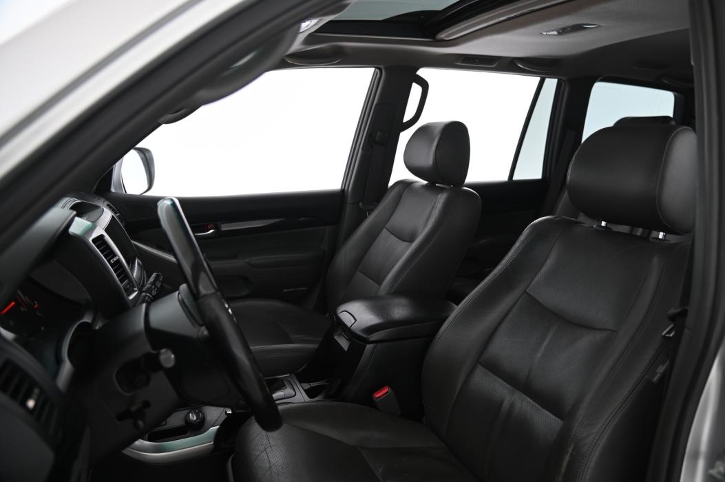TOYOTA Land Cruiser 2009