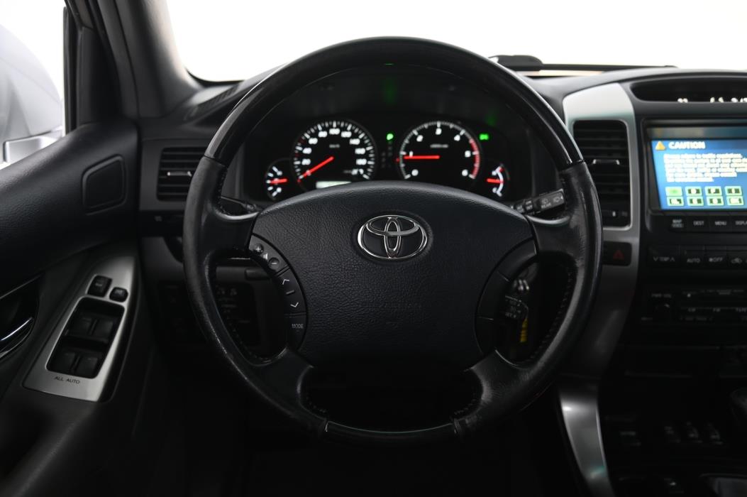 TOYOTA Land Cruiser 2009