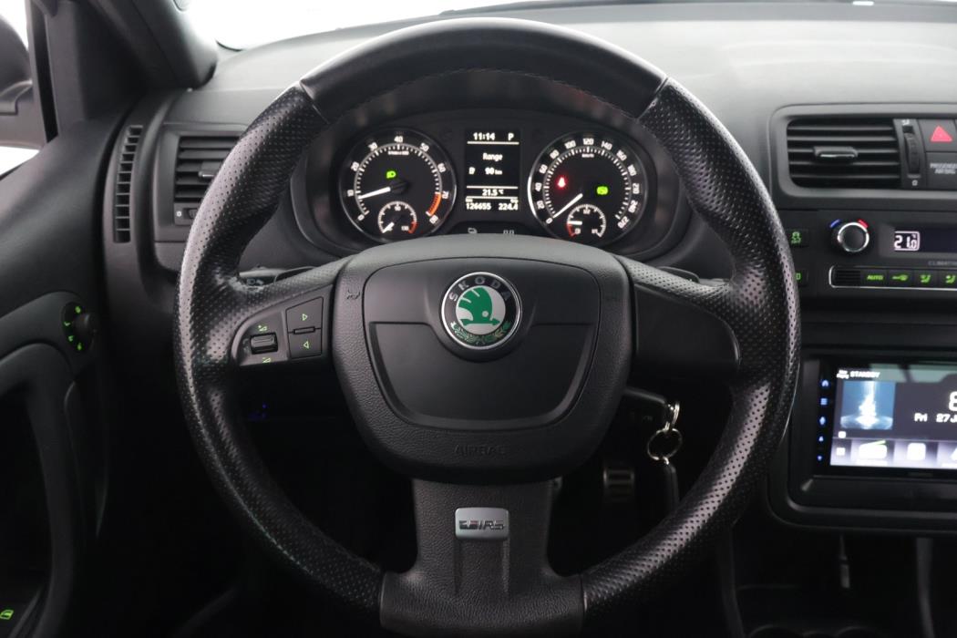 SKODA Fabia 2011