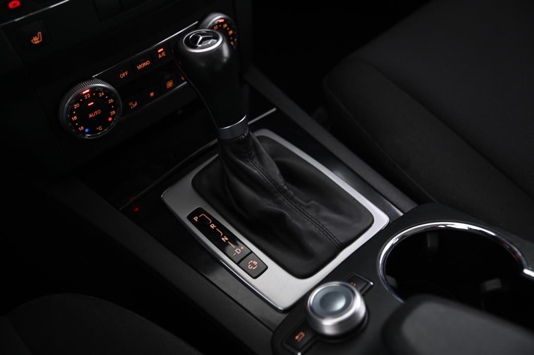 MERCEDES-BENZ GLK 2010