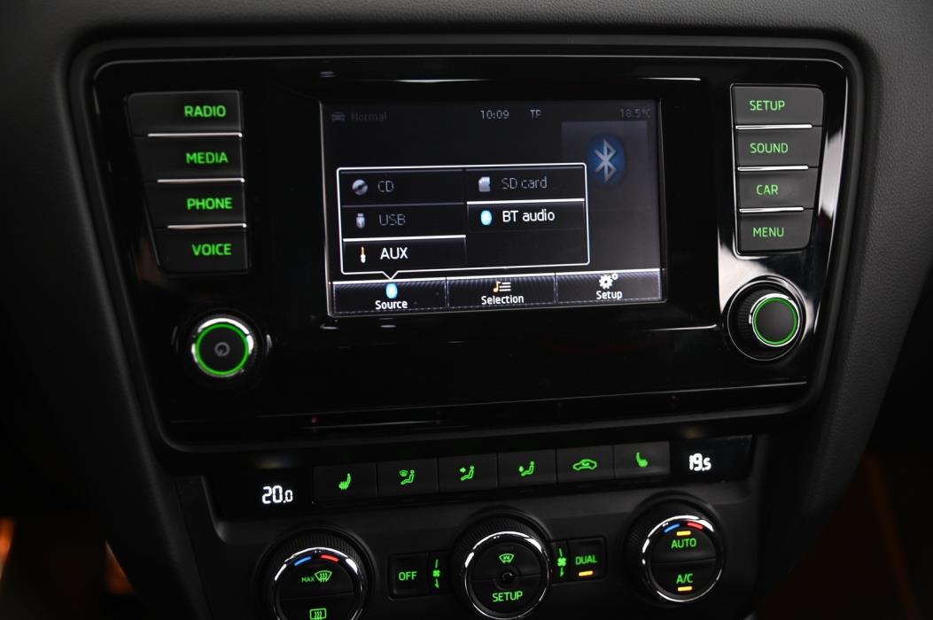 SKODA Octavia 2014
