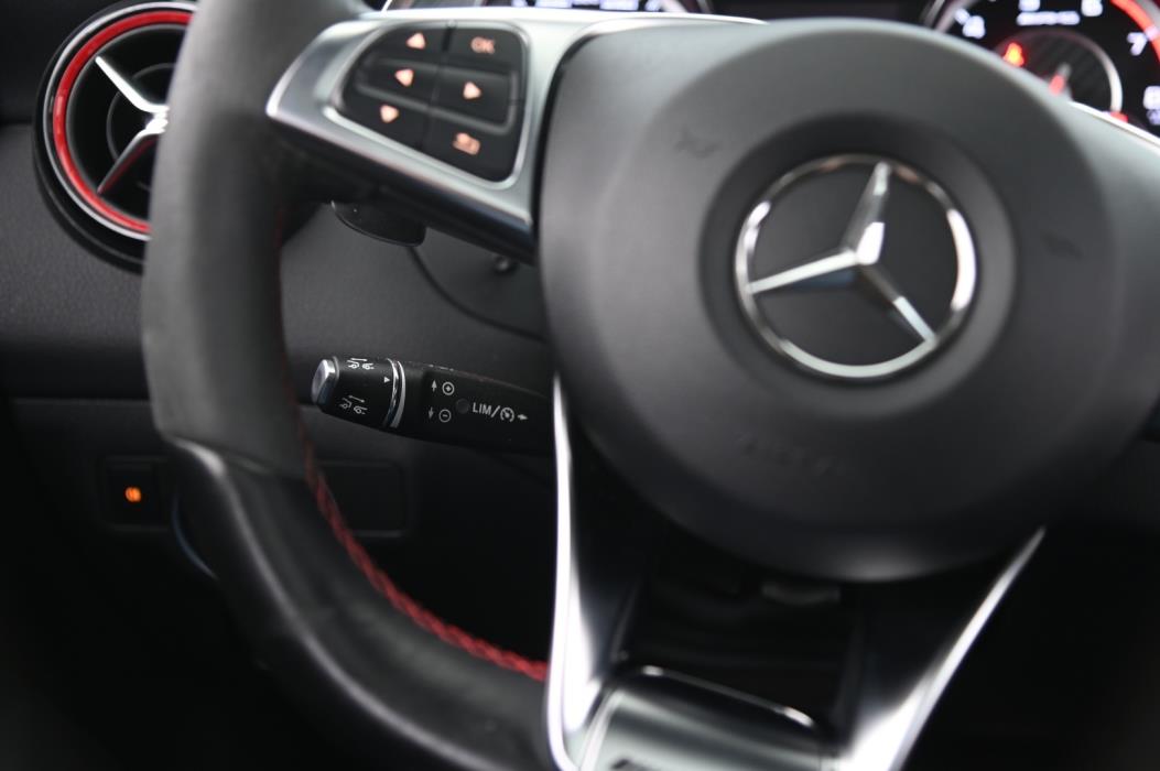 MERCEDES-BENZ CLA 2015