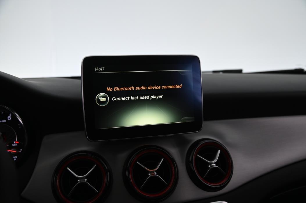 MERCEDES-BENZ CLA 2015