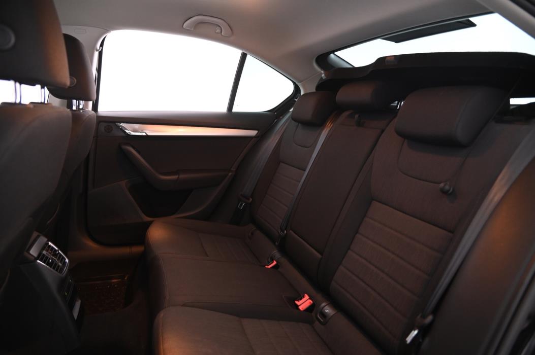 SKODA Octavia 2016