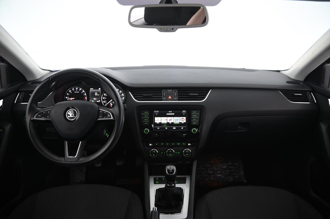 SKODA Octavia 2016