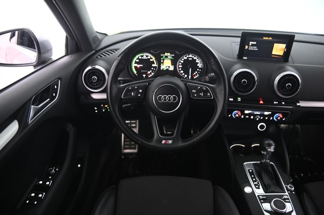 AUDI A3 2017