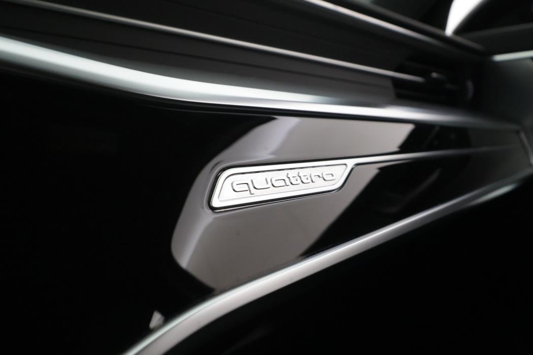 AUDI A6 2023