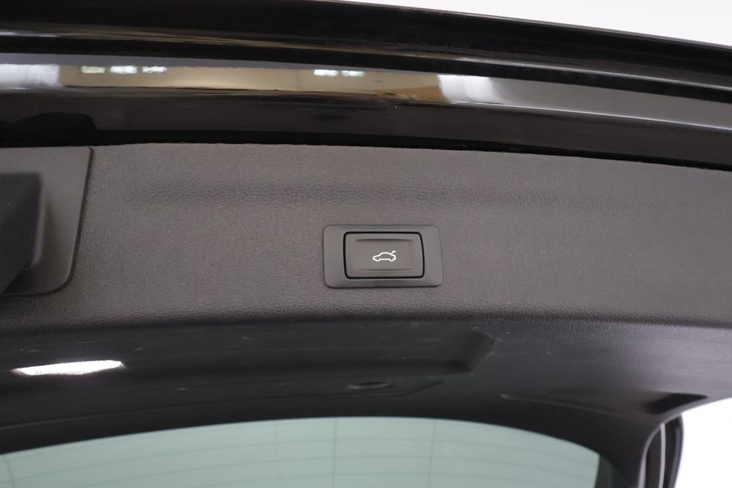 AUDI A6 2023