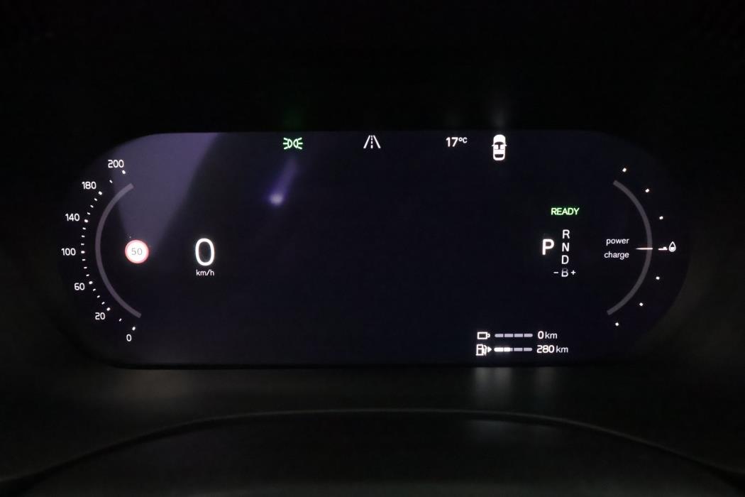 VOLVO XC60 2024