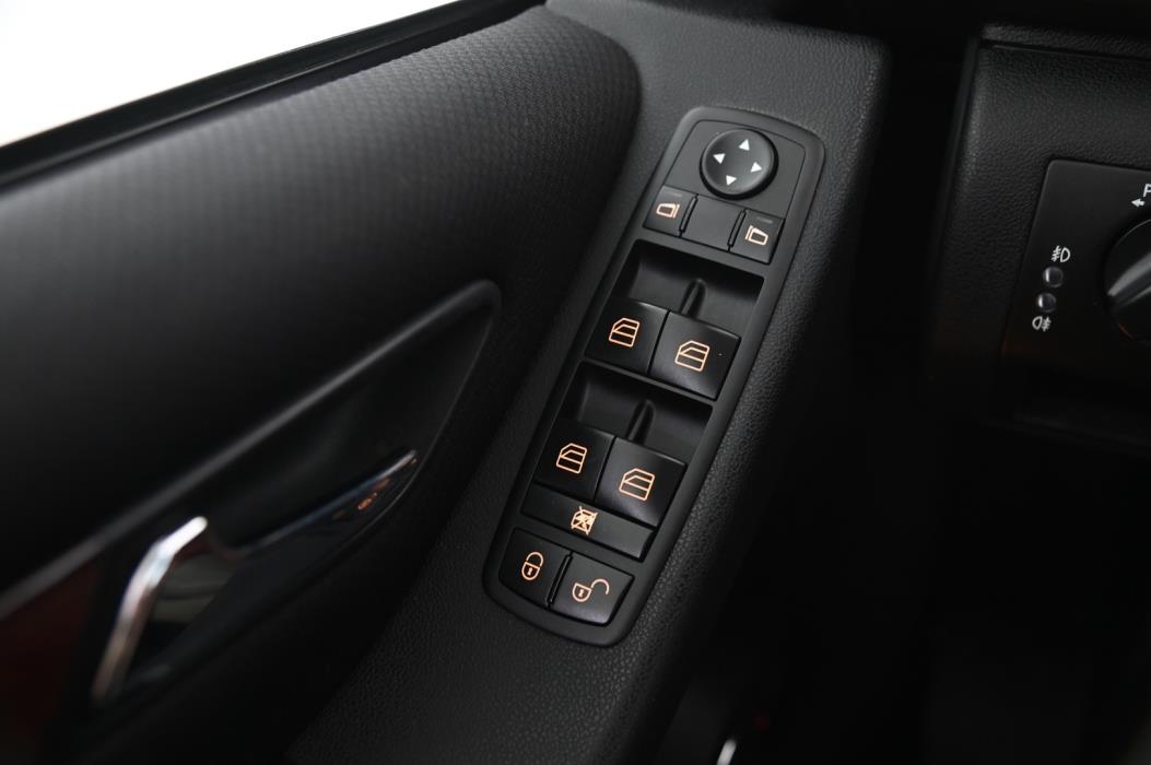 MERCEDES-BENZ A 2007