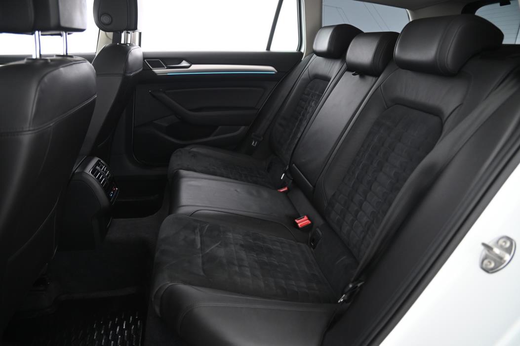 VOLKSWAGEN PASSAT 2017