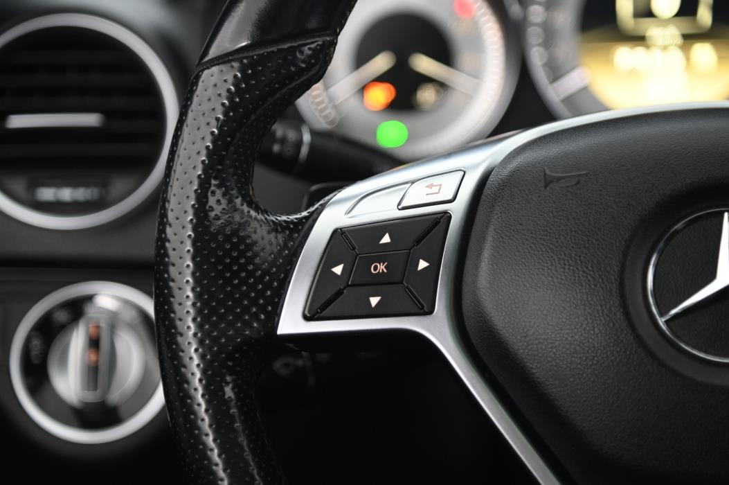 MERCEDES-BENZ C 2011