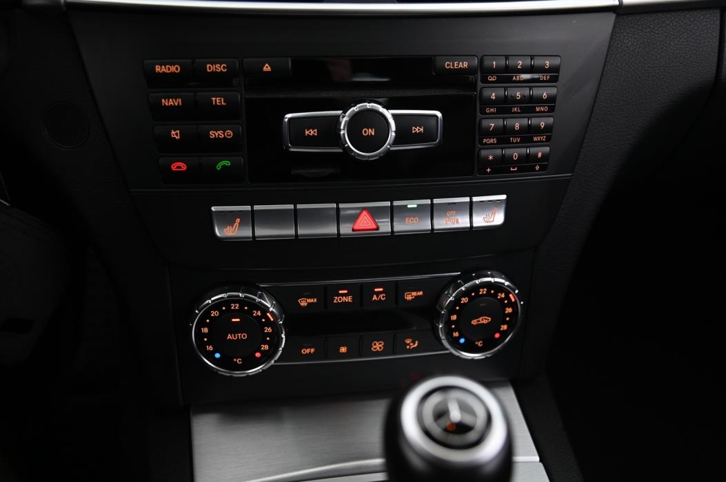 MERCEDES-BENZ C 2011