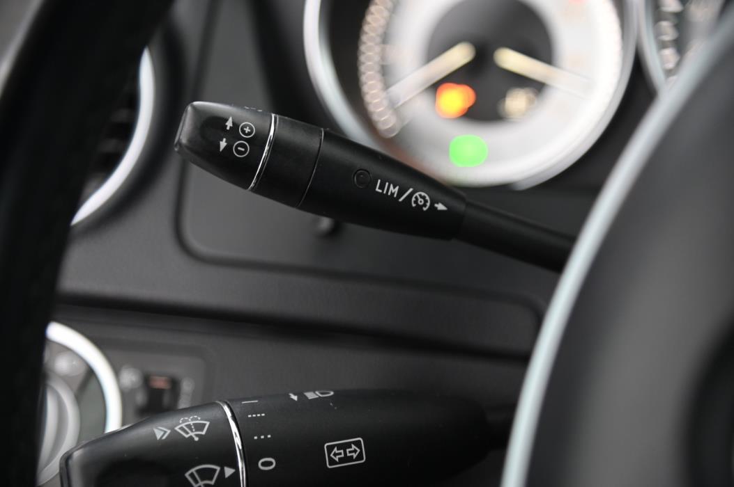 MERCEDES-BENZ C 2011