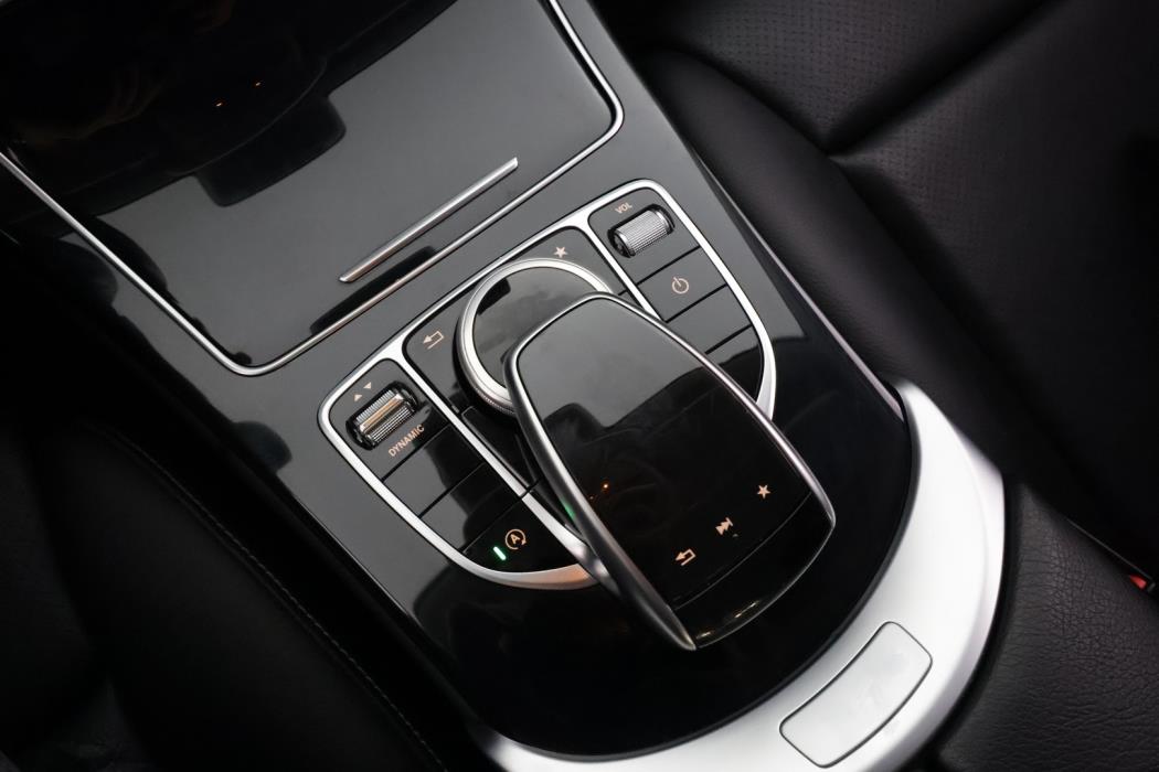 MERCEDES-BENZ C 2018