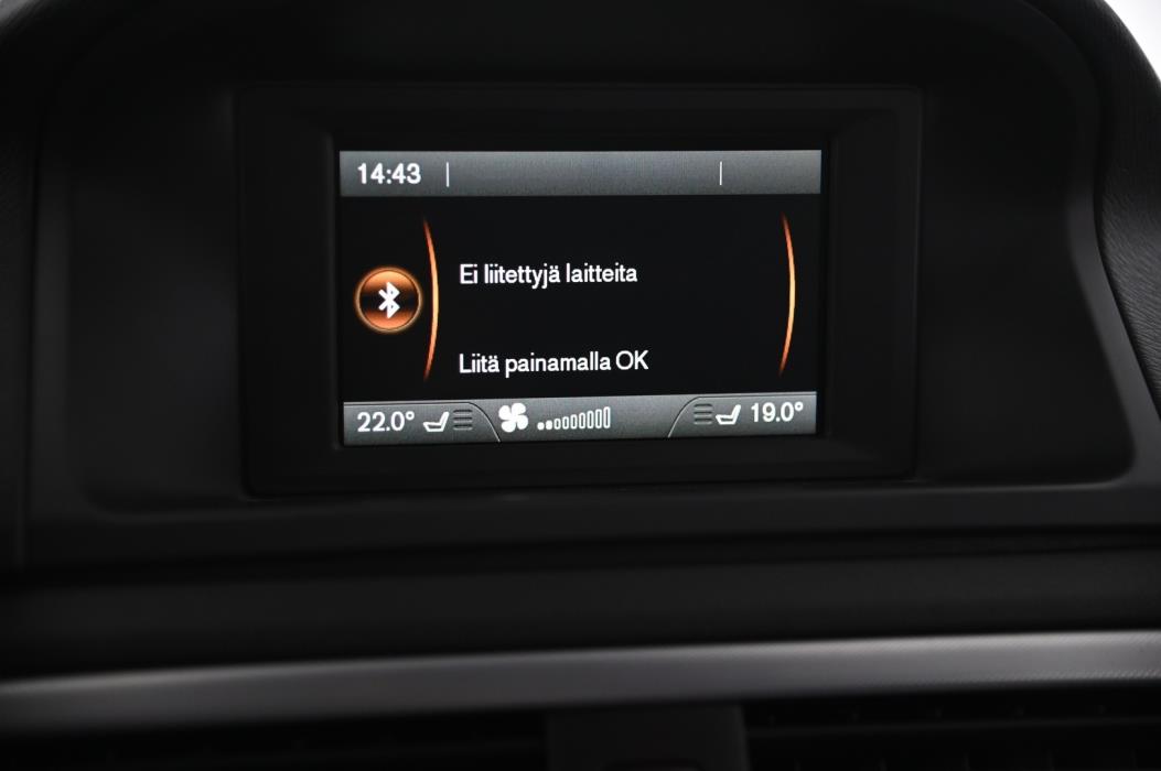 VOLVO V70 2016