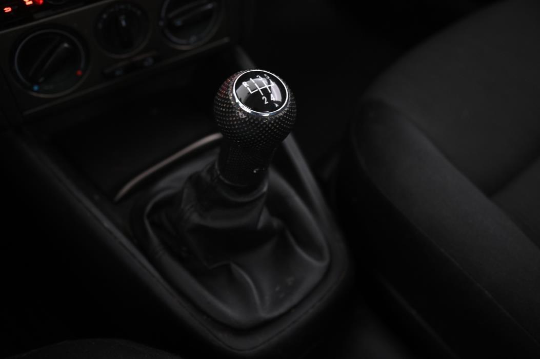 VOLKSWAGEN Bora 2005