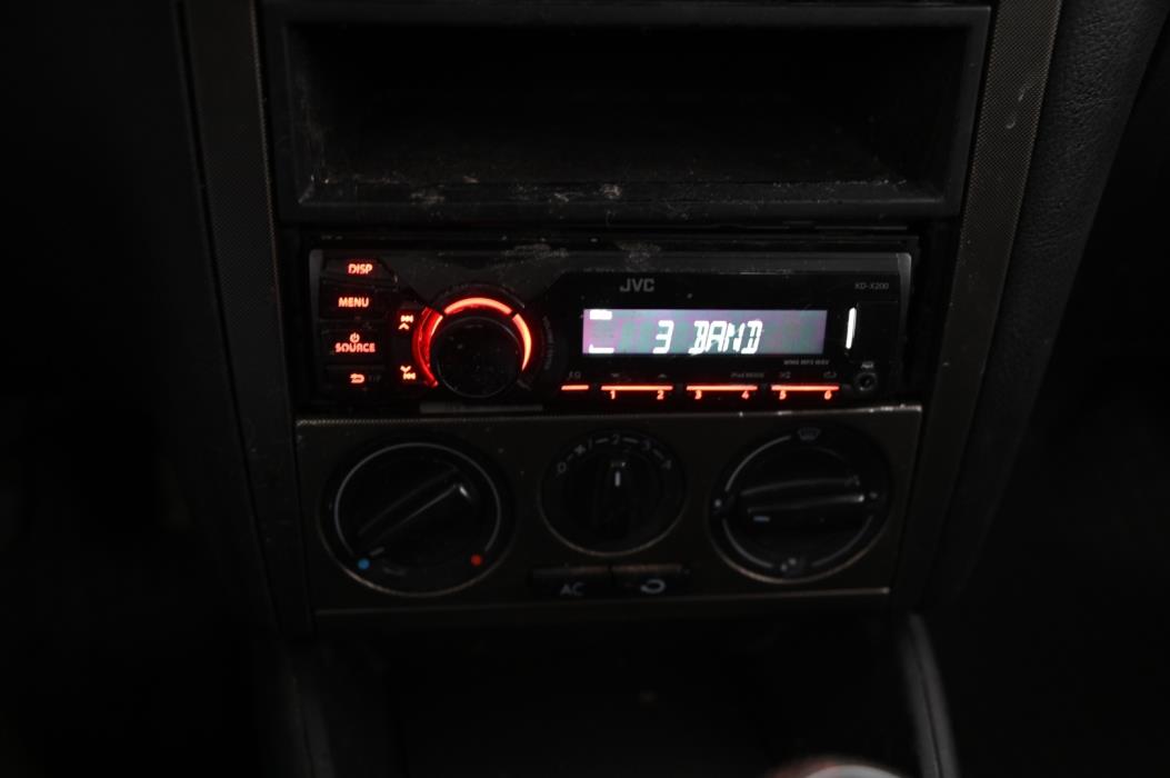 VOLKSWAGEN Bora 2005