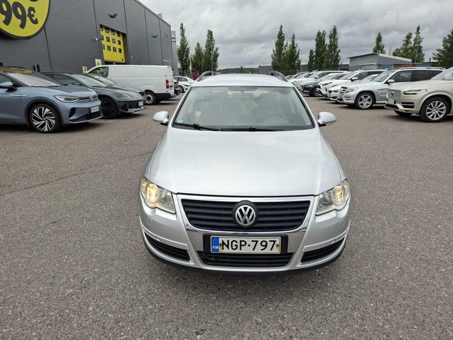VOLKSWAGEN Passat 2007