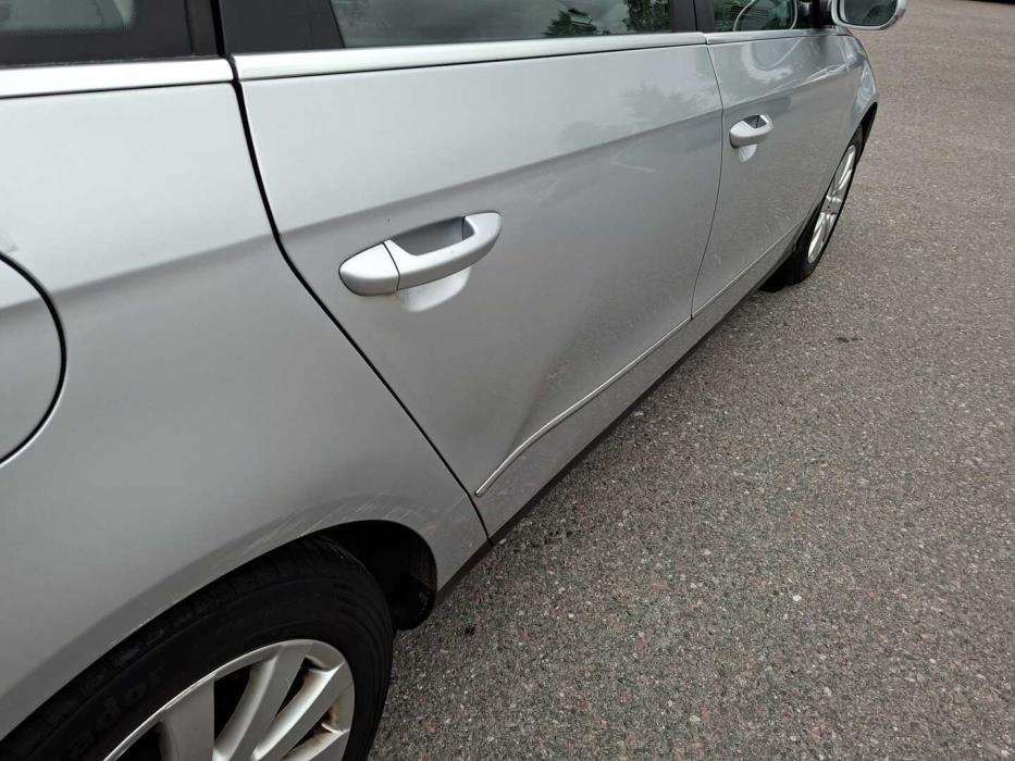 VOLKSWAGEN Passat 2007