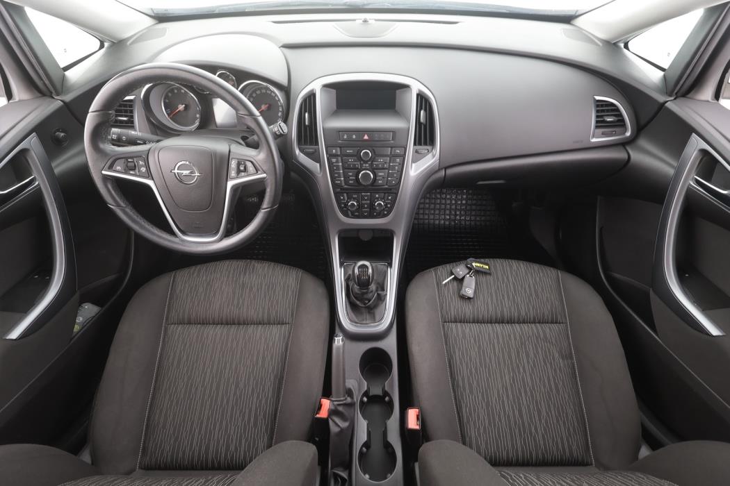 OPEL Astra 2014